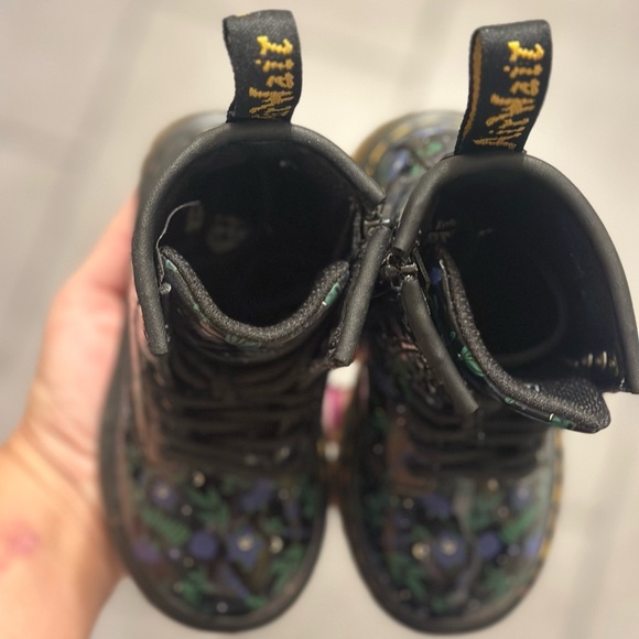 Toddler girl Dr. Martens!! BRAND NEW! - Picture 7 of 7